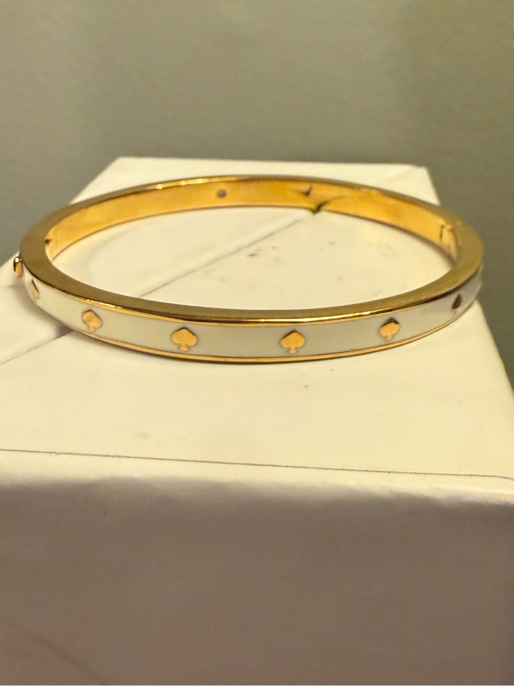 kate spade Spot the Spade Enamel Hinged Bangle Bracelet White Gold - Picture 6 of 12